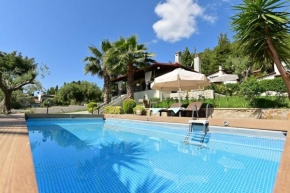 Yucca Private Pool Villa
